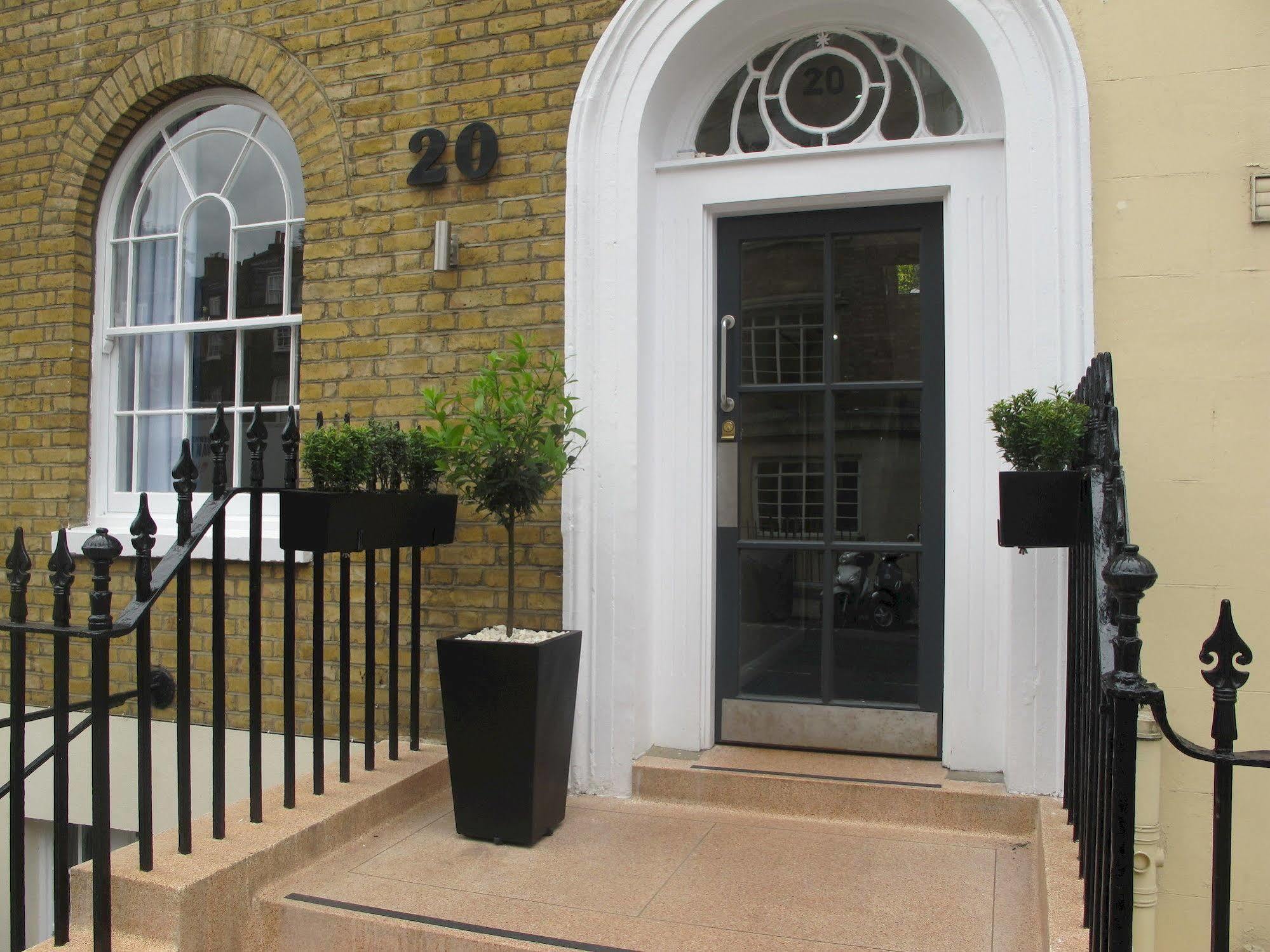 Alhambra Hotel London Exterior photo